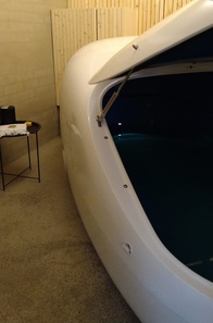 Floatin suolakellunta-allas