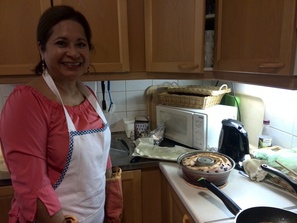 Jälkiruuaksi oli pudding, paahtoleivästä, kondensoidusta maidosta ja kanamunasta, vanilja, rusina