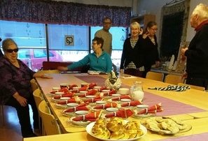 Kahviteltiin ja rupateltiin